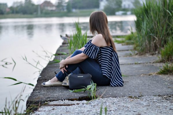 TOP Z ODKRYTYMI RAMIONAMI