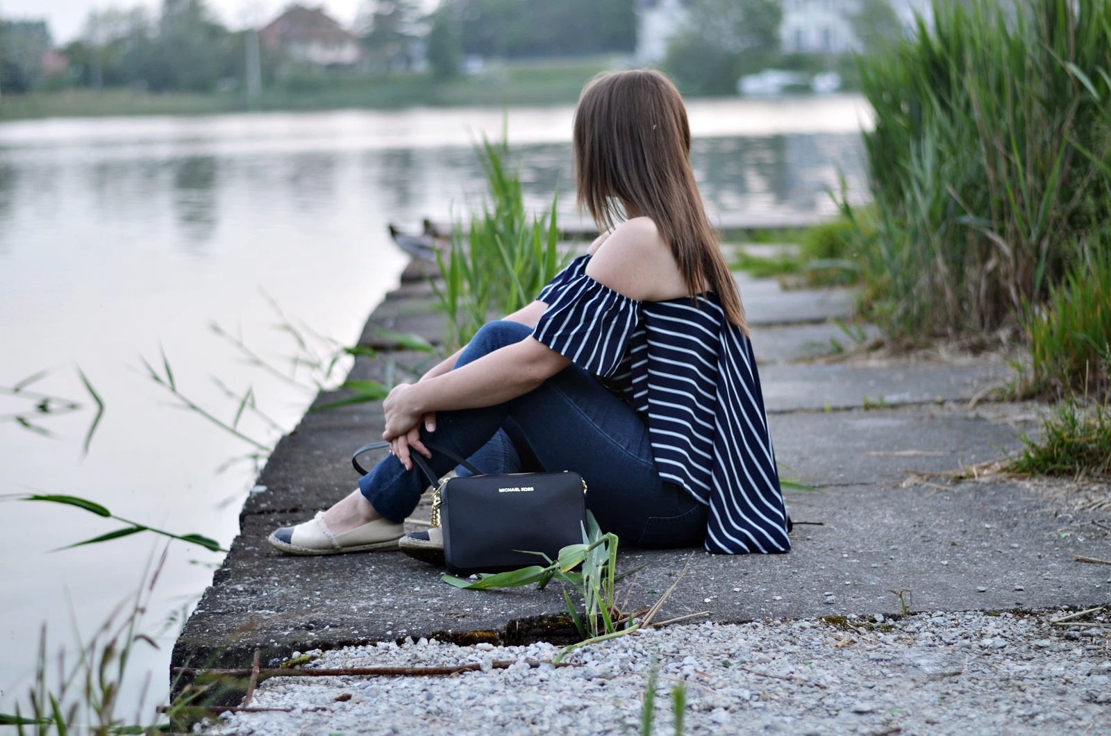 TOP Z ODKRYTYMI RAMIONAMI