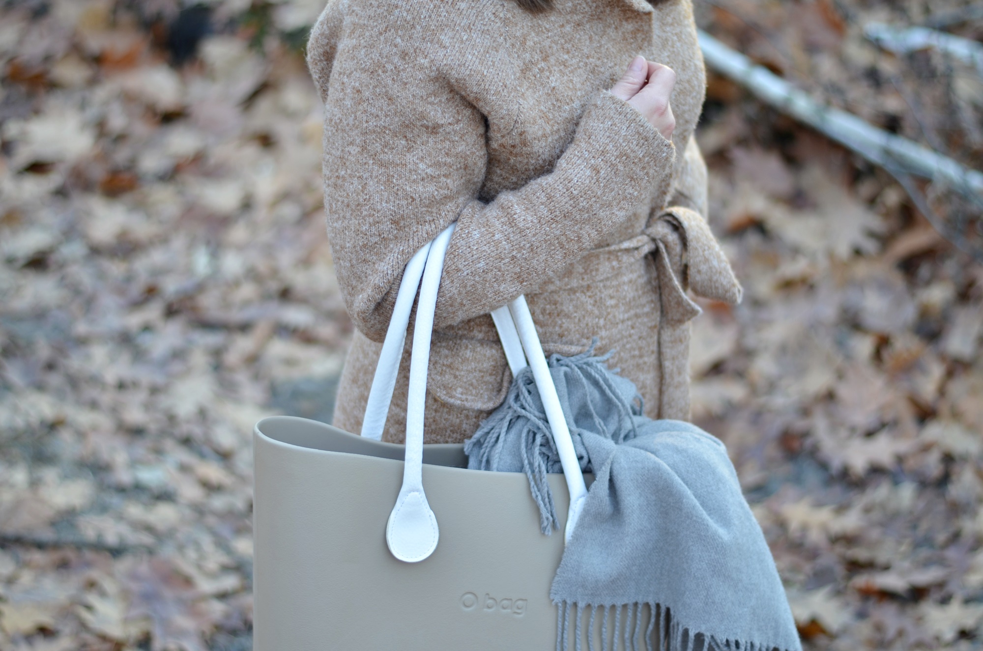 GRUBY SWETER