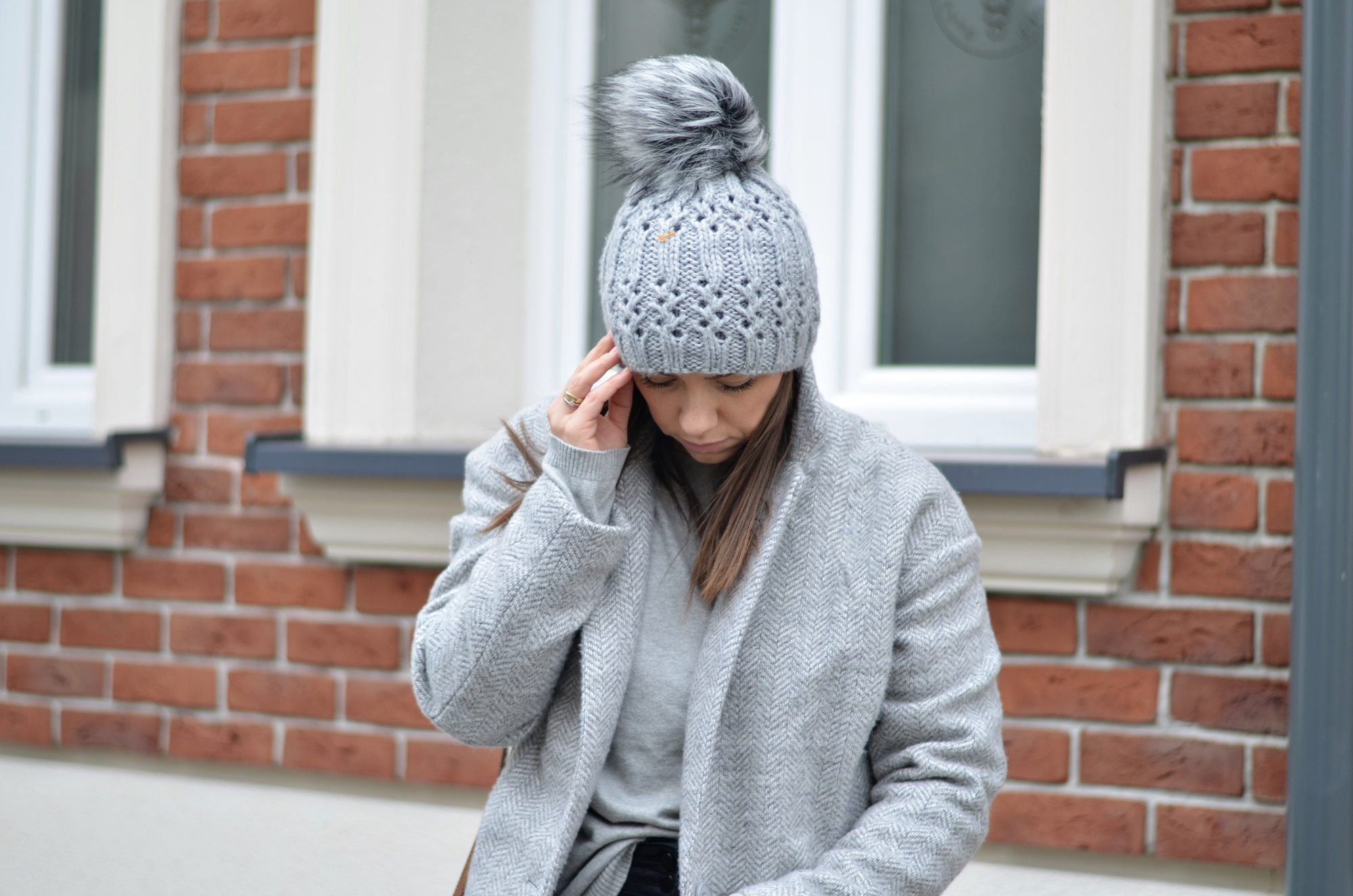 zimowy płaszcz oversizowy