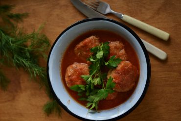 PULPETY W SOSIE POMIDOROWYM