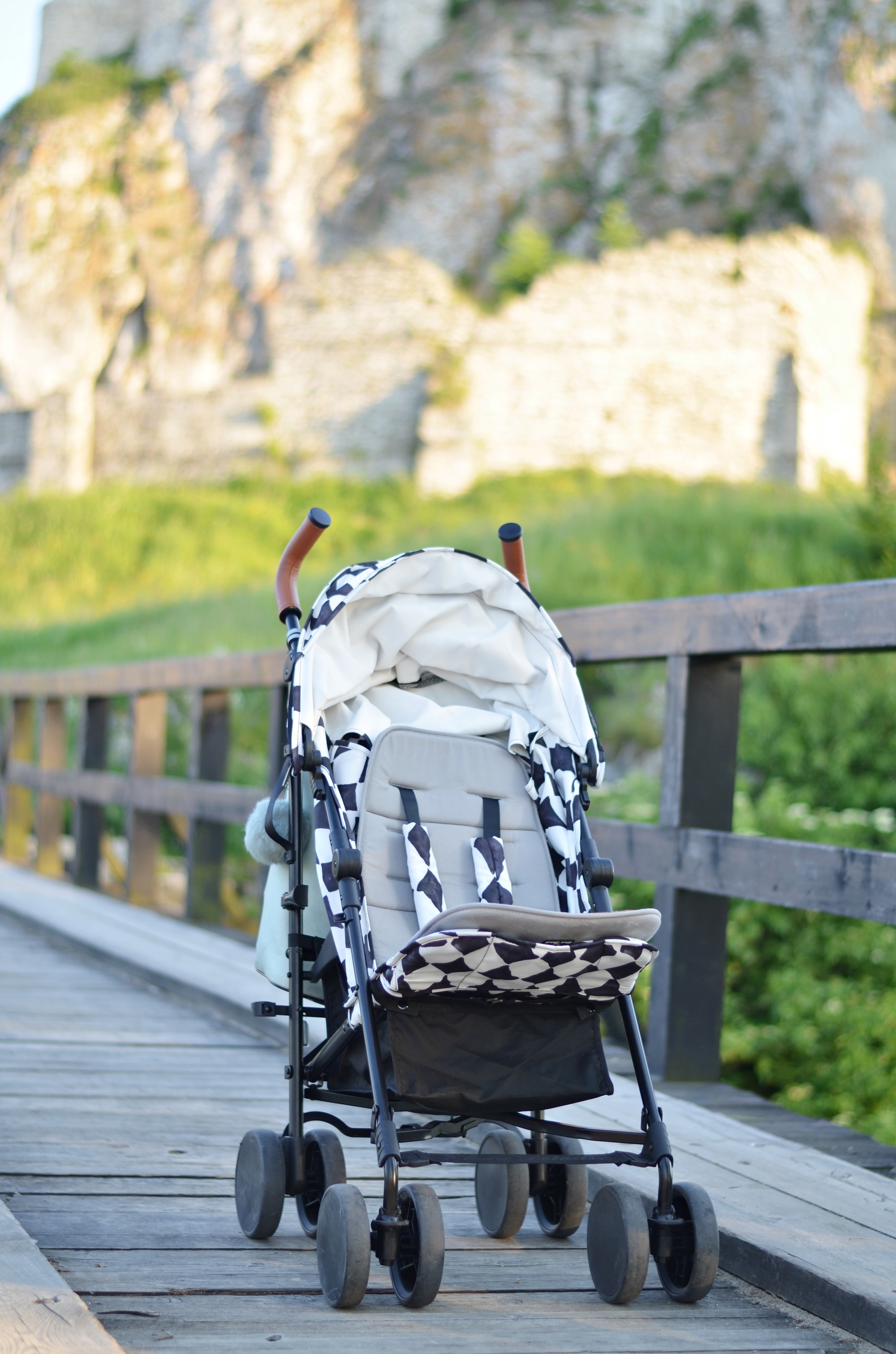 PODRÓŻE Z ELODIE DETAILS