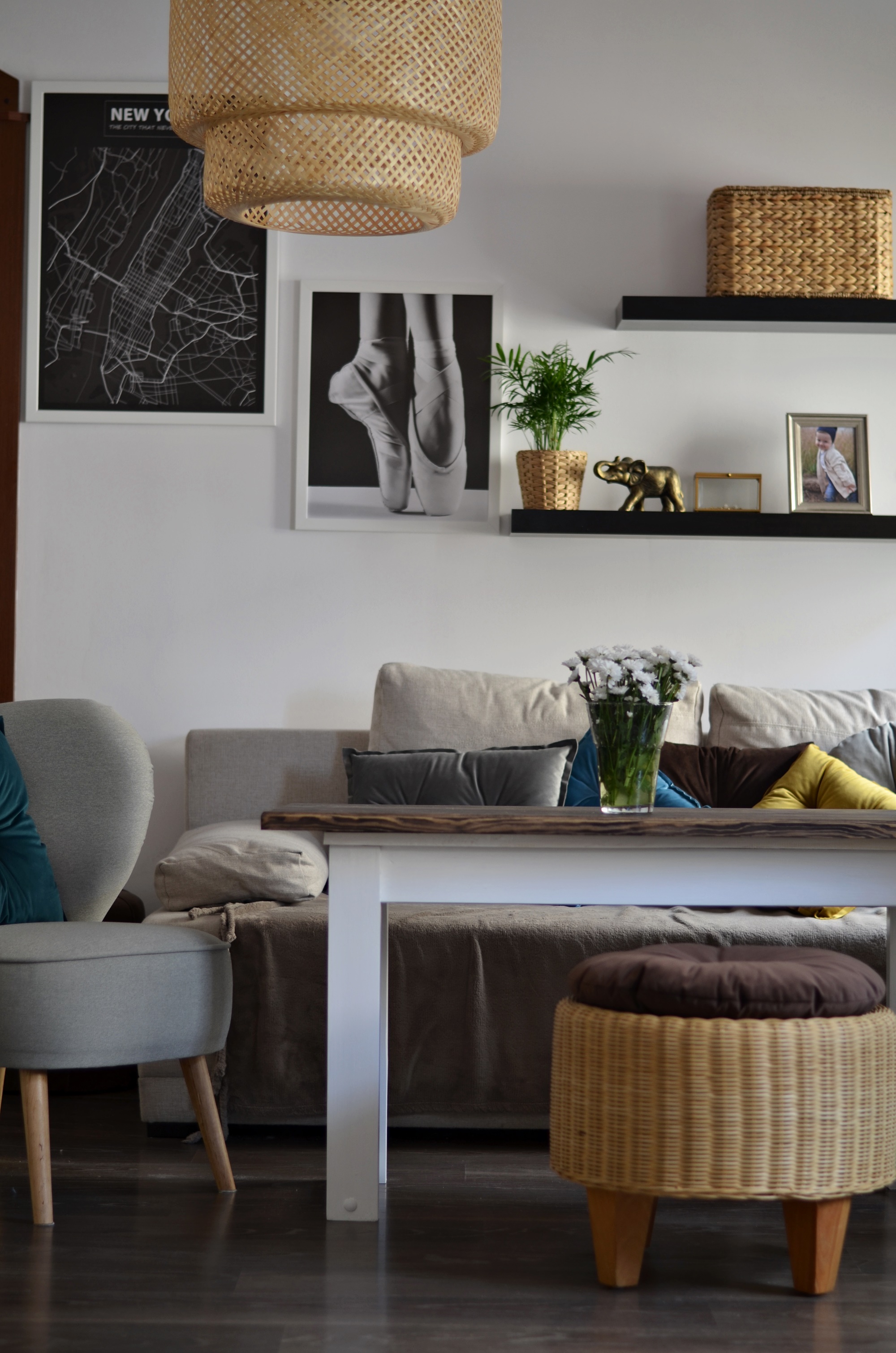 mały salon w mieszkaniu