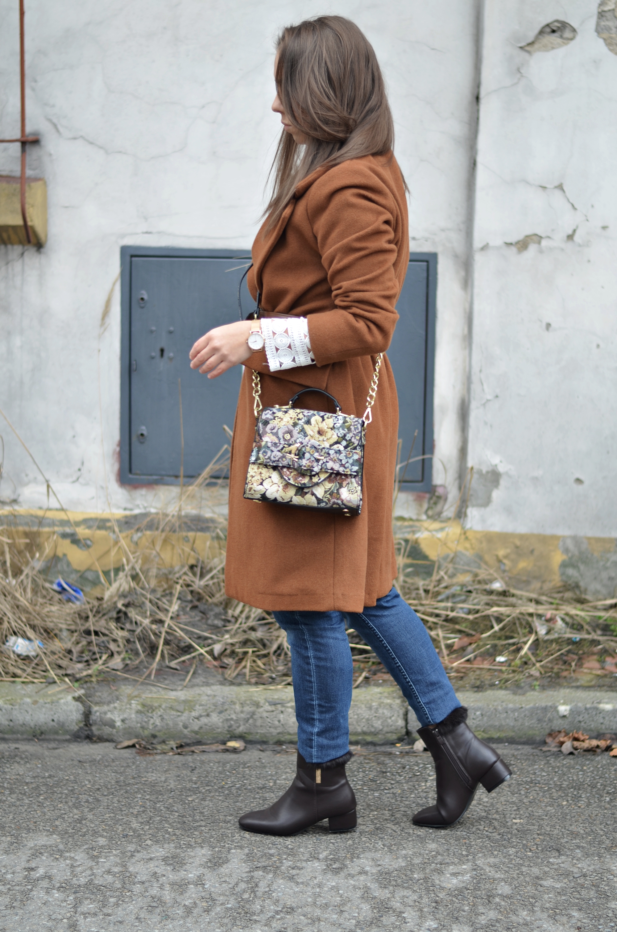 botki z futerkiem miedziany płaszcz