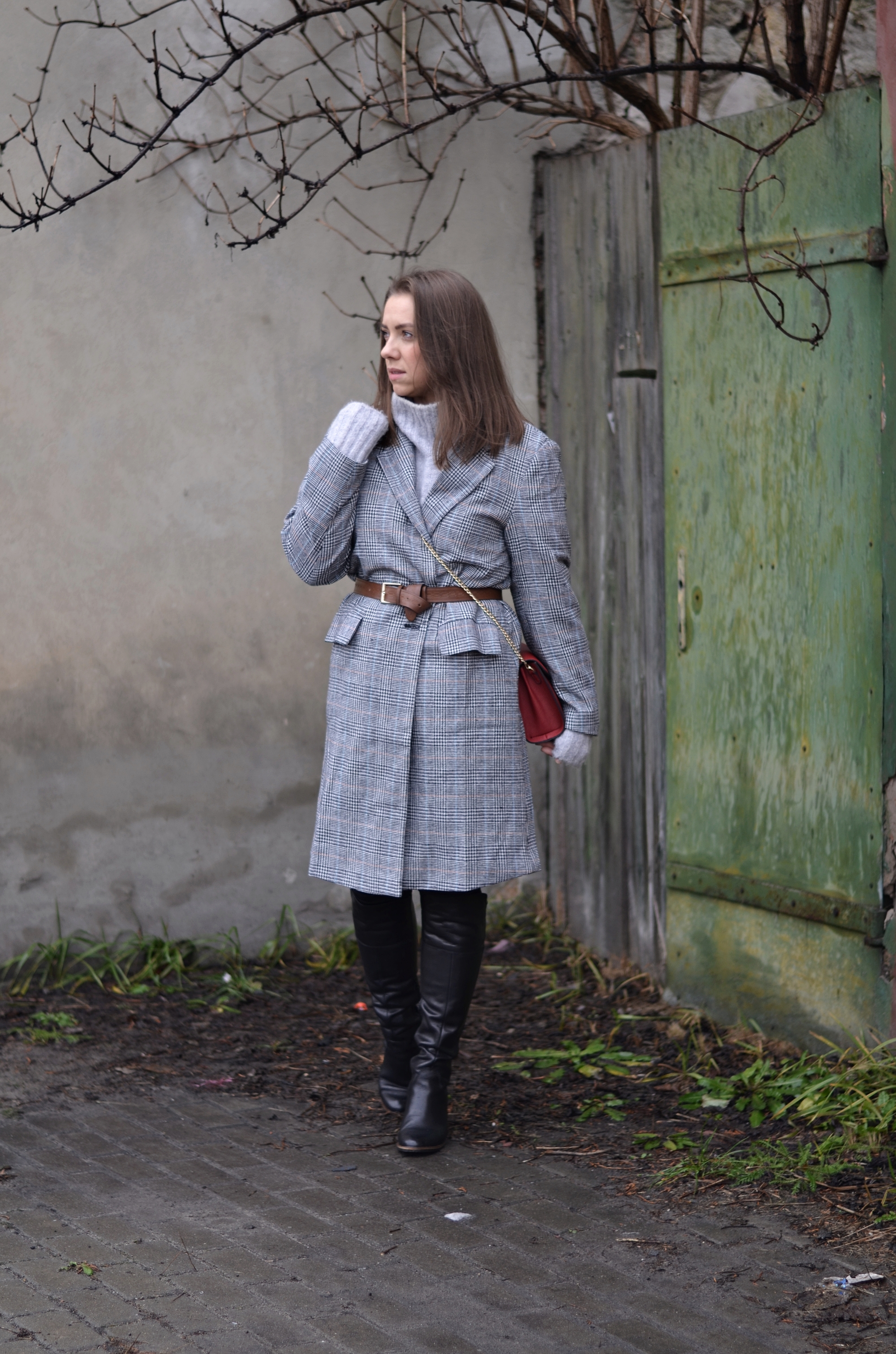 kozaki tamarris długi płaszcz w kratę