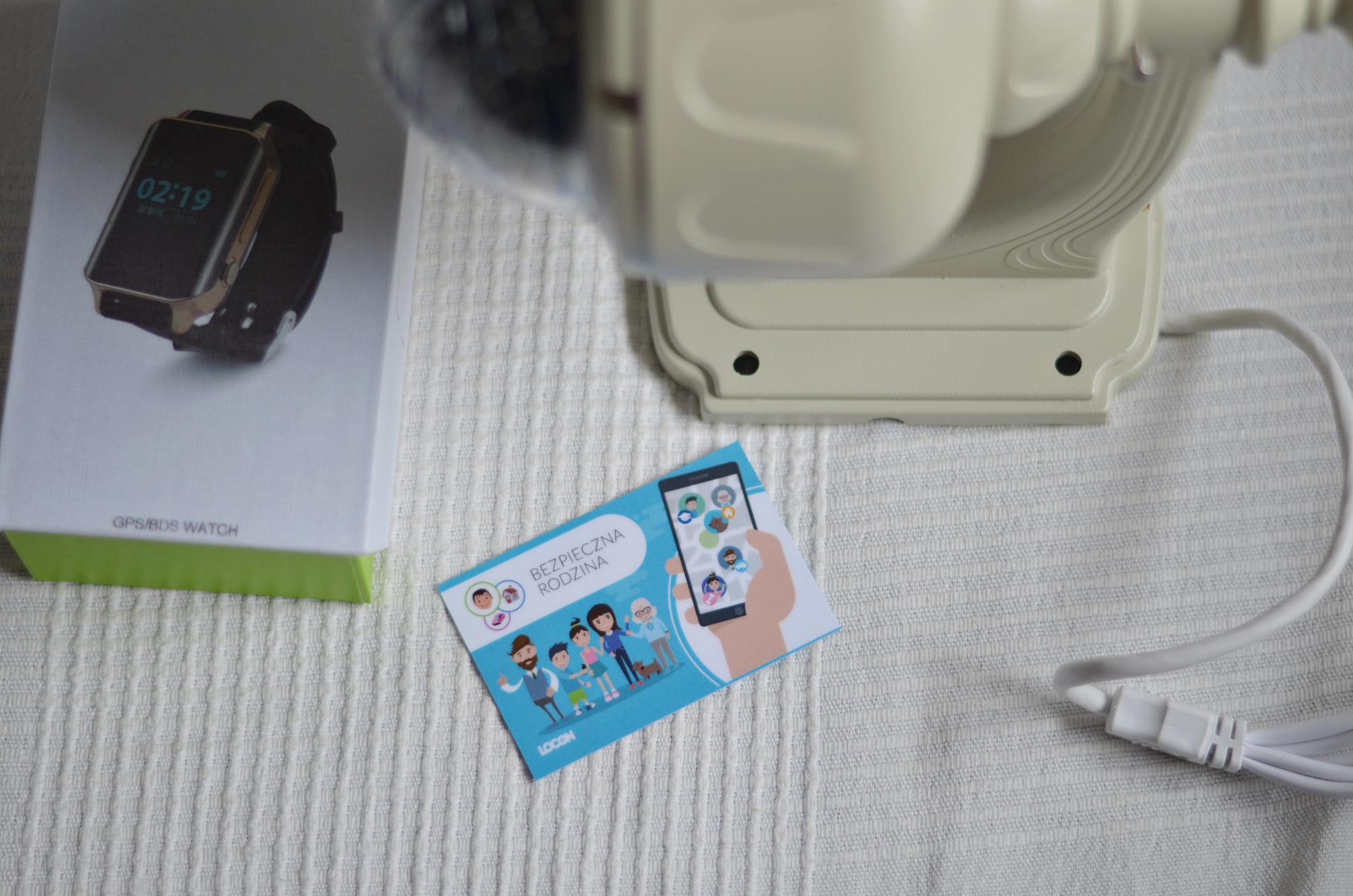 ZEGAREK Z LOKALIZATOREM GPS DLA OSÓB STARSZYCH