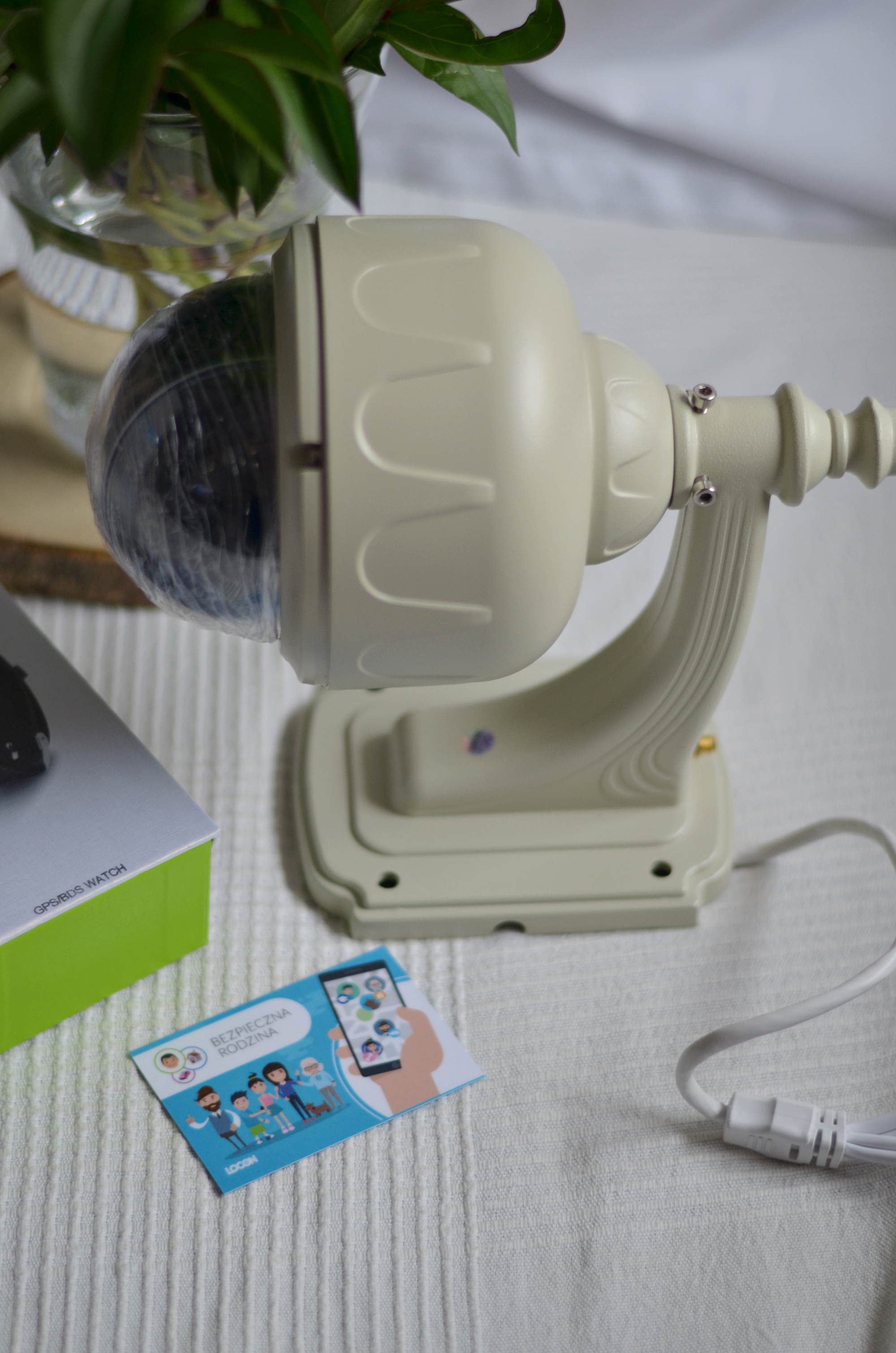 ZEGAREK Z LOKALIZATOREM GPS DLA OSÓB STARSZYCH