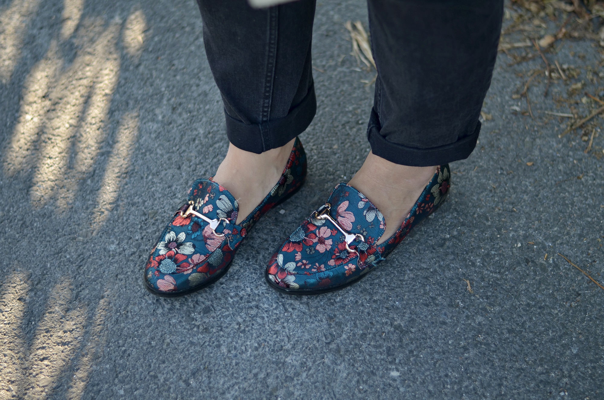 mokasyny w kwiaty buty w kwiaty reene