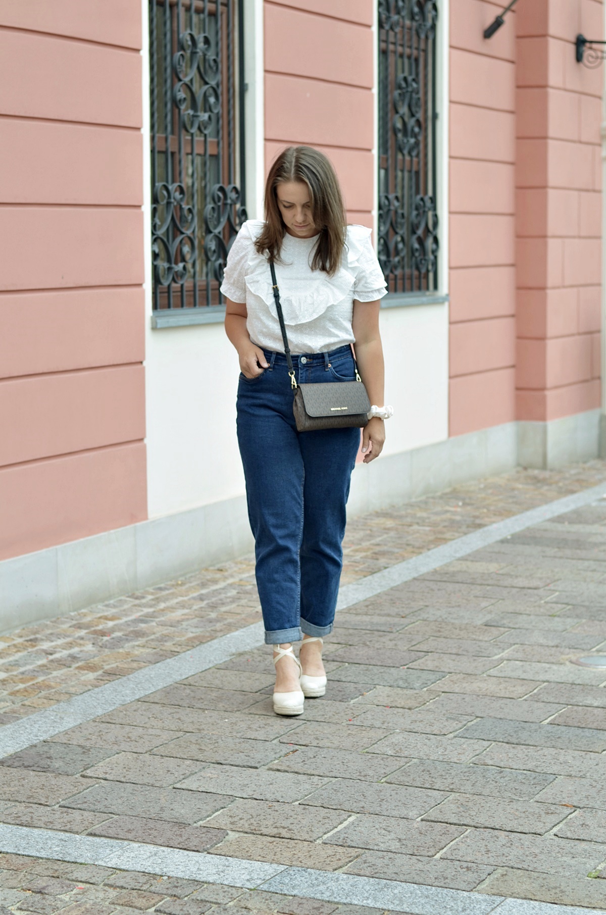 stylizacja z bluzką Laurella