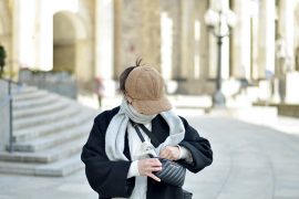 czarny oversizowy płaszcz