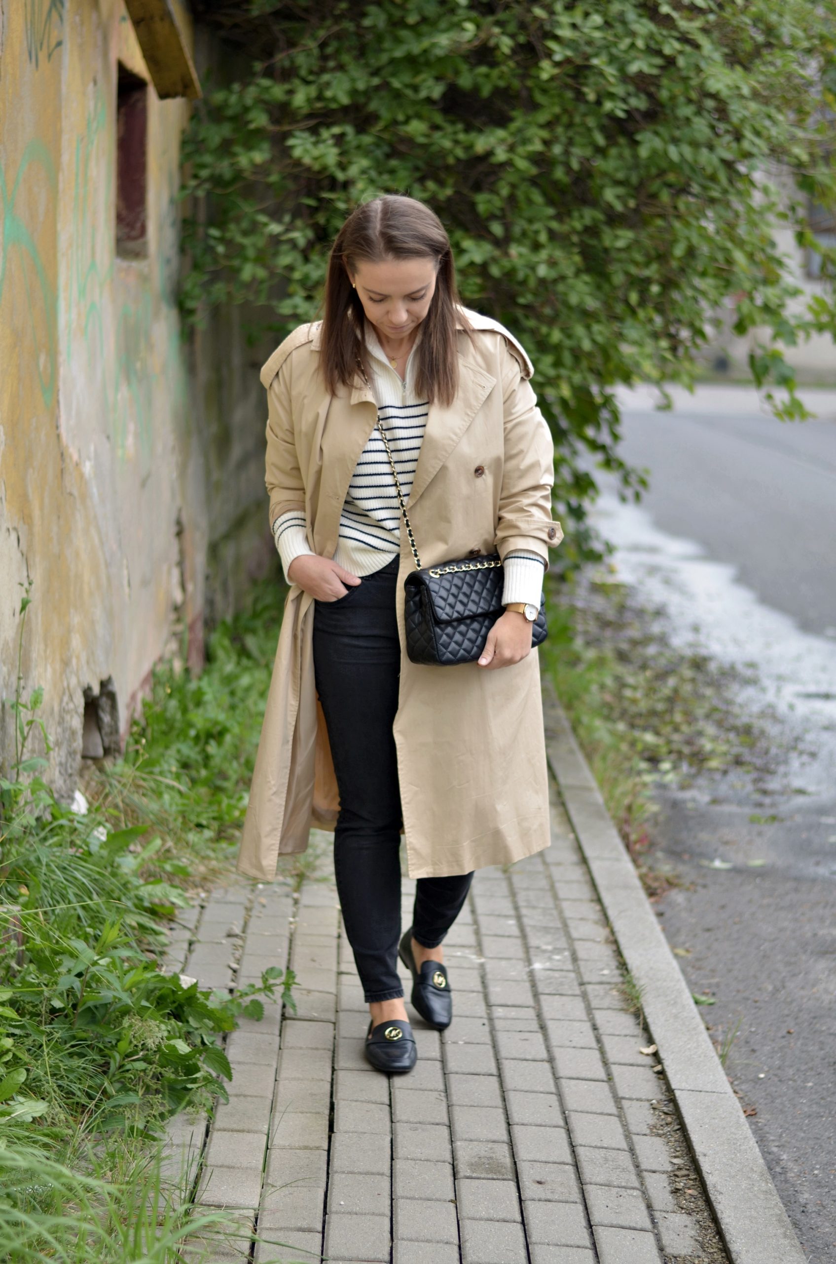 sweter w paski