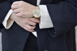 ZEGAREK ALFRED MOMENT