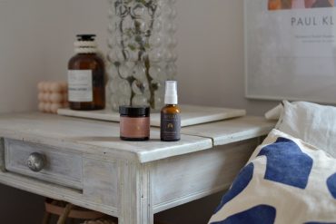 KOSMETYKAMI OD LAJUU