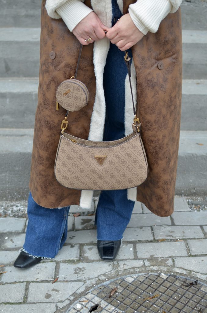 torebka monogram guess
