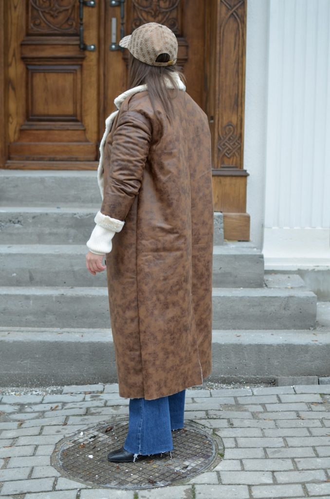brązowy kożuszek Sinsay