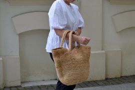 BIAŁA WIĄZANA KOSZULA